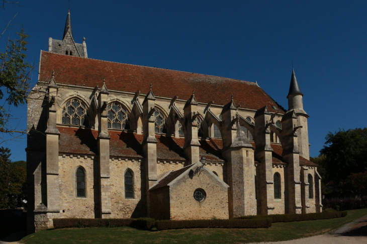 Www.baladesenfrance.info de Guy Peinturier - Crécy-la-Chapelle