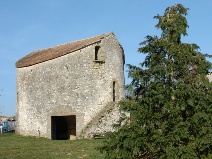 Pigeonnier à Echou - Échouboulains