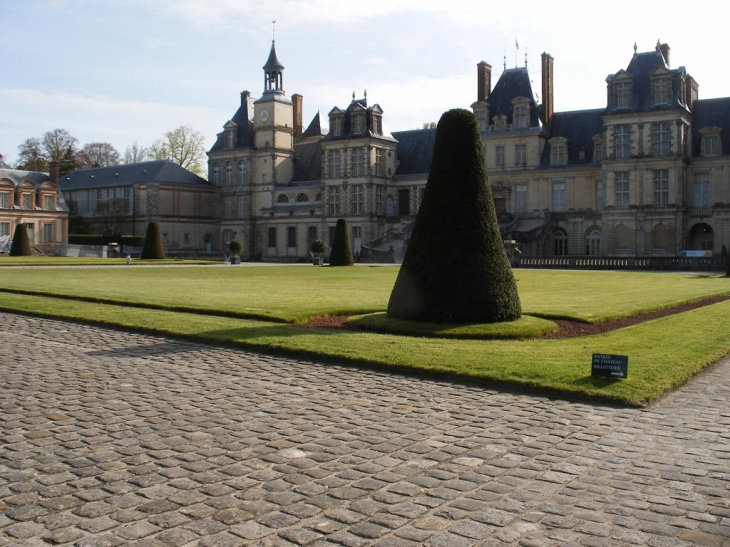 Fontainebleau, Château