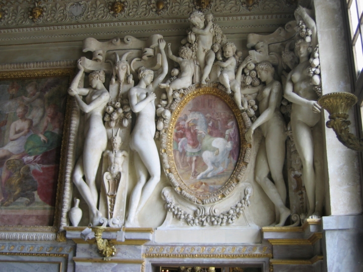  - Fontainebleau