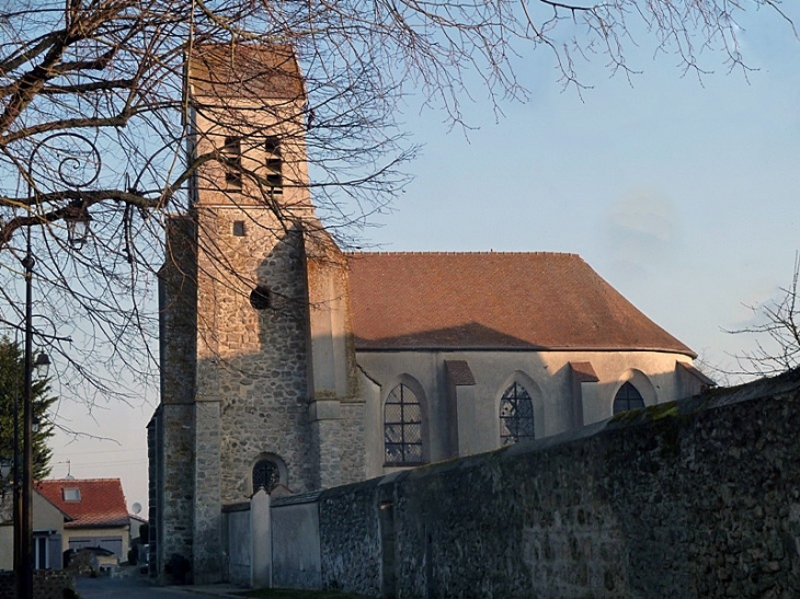 L'église - Gesvres-le-Chapitre