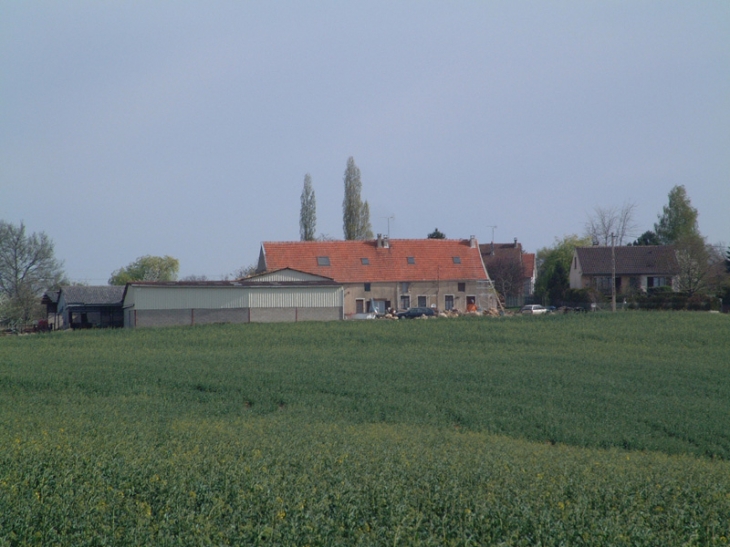 Vue du refuge F.R.E.E. depuis la Route de Voigny - Jouy-sur-Morin