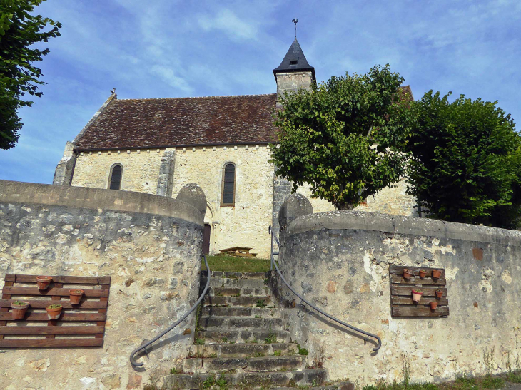 Vers l'église - Montarlot