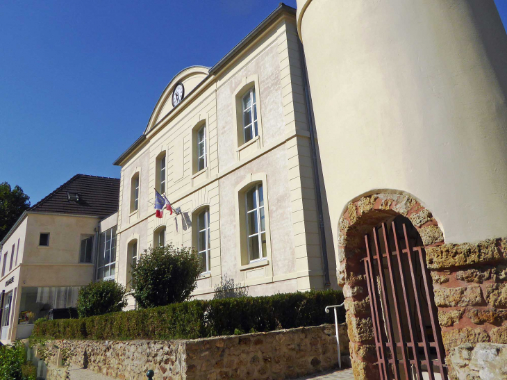 La mairie - Montceaux-lès-Meaux