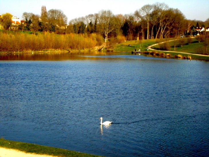 Le lac - Montévrain