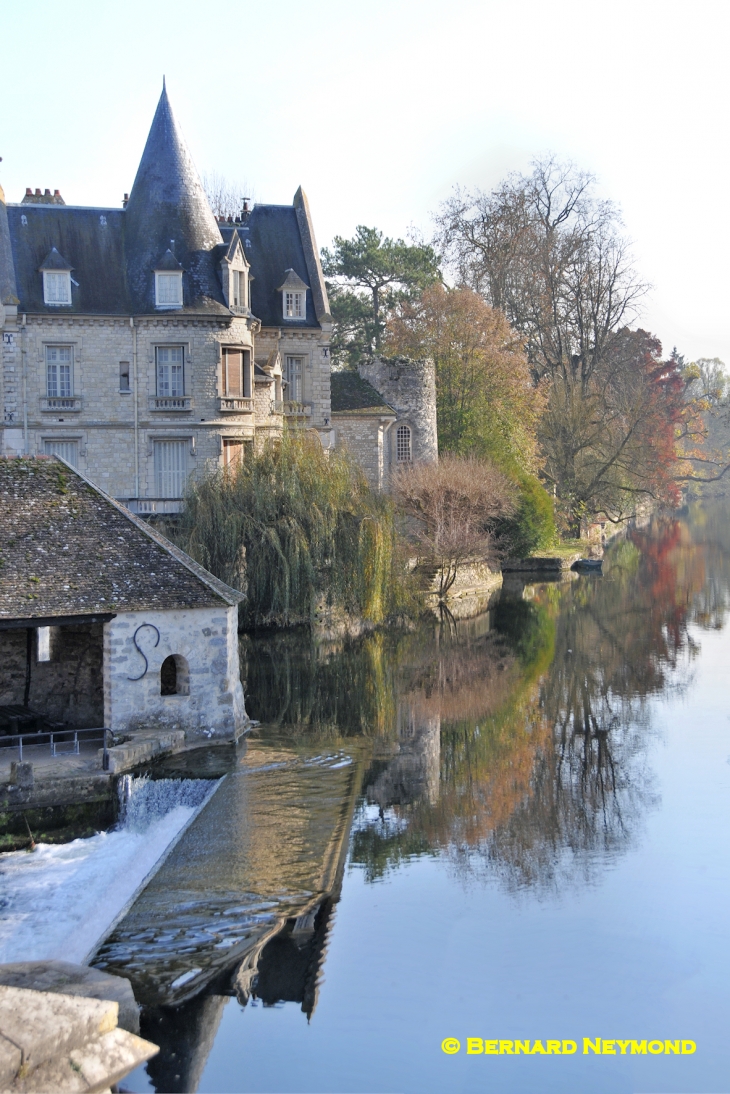  - Moret-sur-Loing