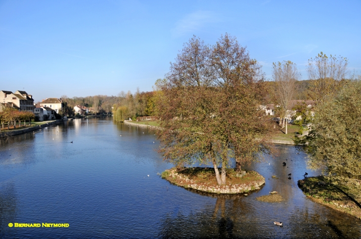  - Moret-sur-Loing