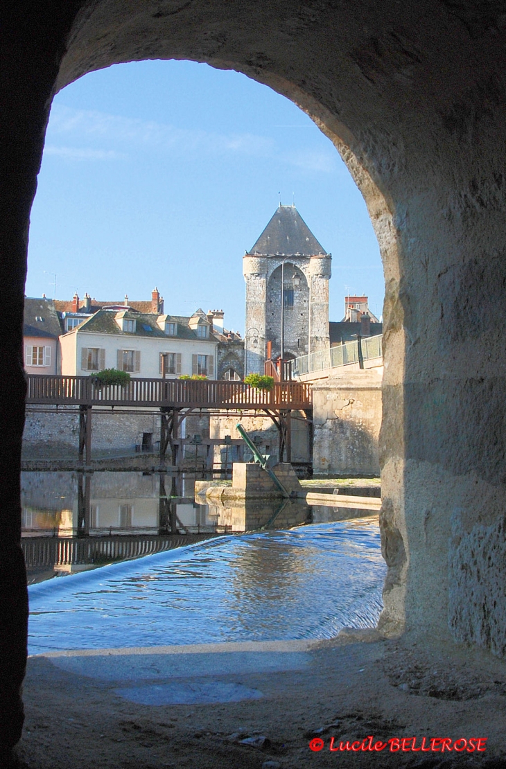  - Moret-sur-Loing