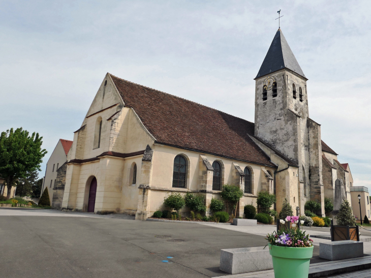 L'église - Moussy-le-Neuf