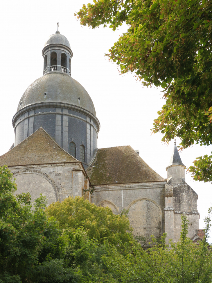 Collégiale Saint-Quiriace de Provins  - BALADESENFRANCE - GUY PEINTURIER