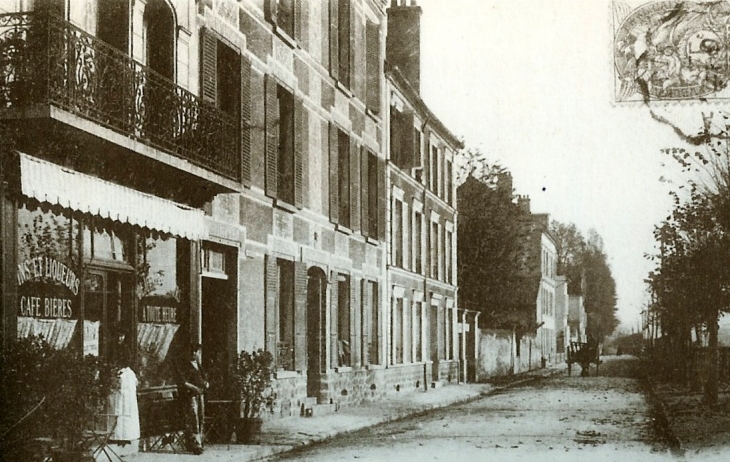 La rue Raymond Poincaré café de Mme Armand - Thorigny-sur-Marne