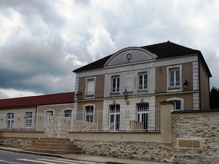 La mairie - Vinantes