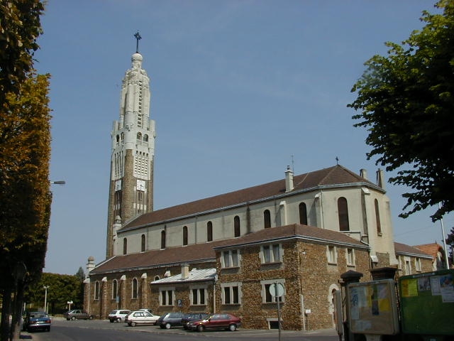 L'Eglise Saint-Louis - Villemomble