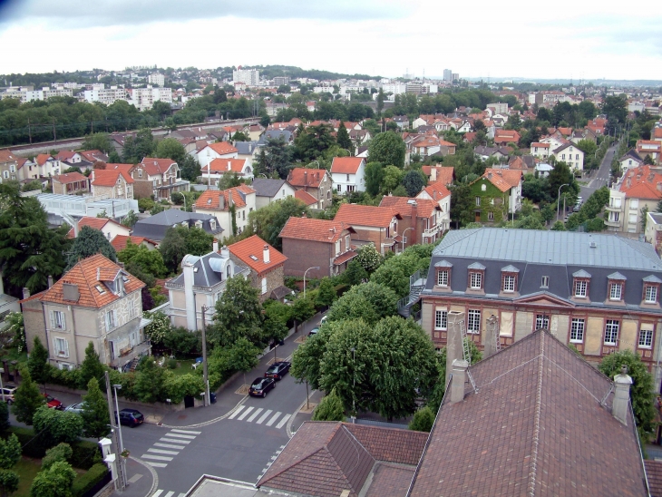 Vue générale 24 prise du clocher de l'Eglise St-Louis - Villemomble