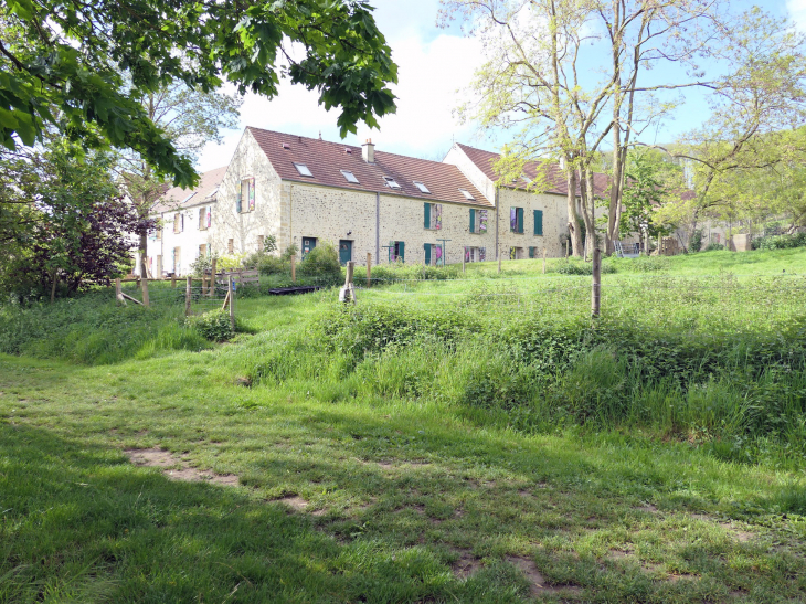 La ferme - Jouy-le-Moutier