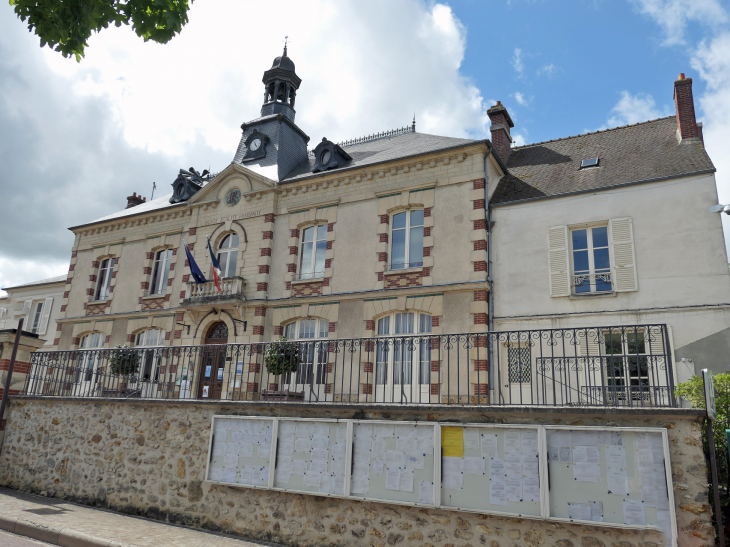 La mairie - Jouy-le-Moutier