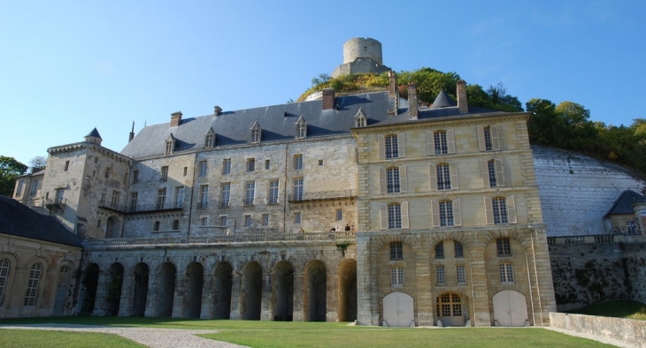 Le chateau - La Roche-Guyon