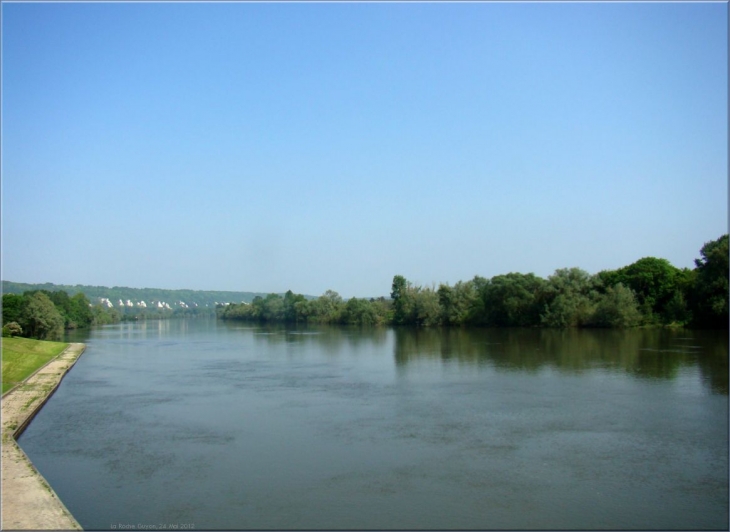 Les berges de la Seine à La Roche Guyon - La Roche-Guyon