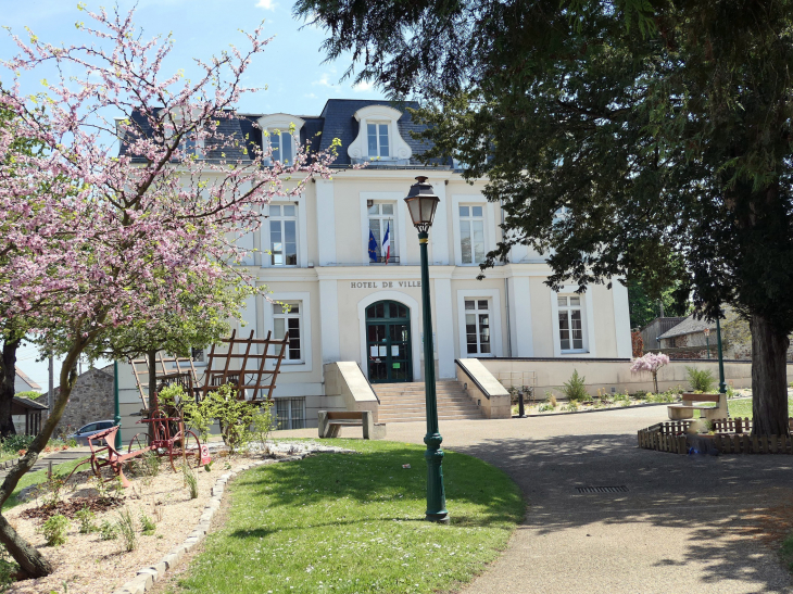 La mairie - Marly-la-Ville