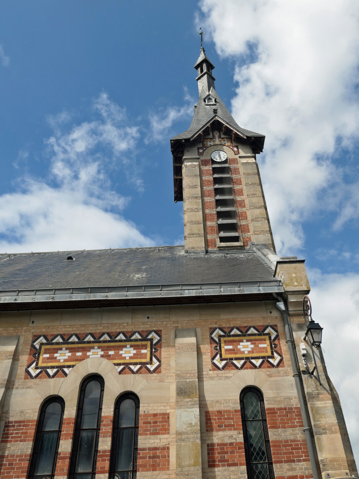 L'église - Menucourt