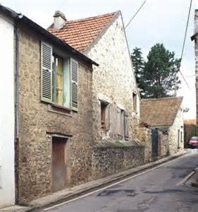  - Neuville-sur-Oise