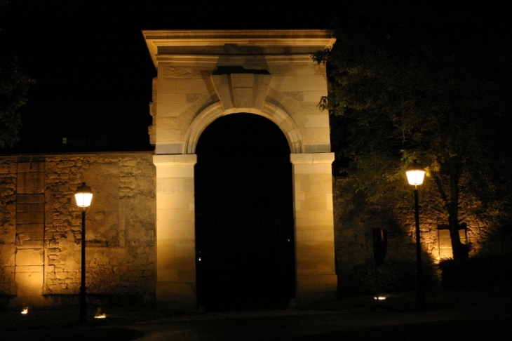 Vestige du château de Roissy - Roissy-en-France