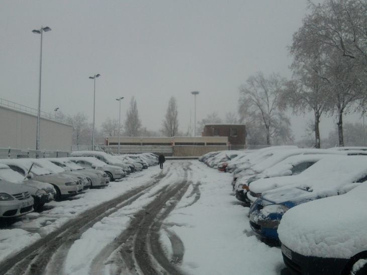 2010 photo thiais 10-2010 dépot bus ratp sous la neige