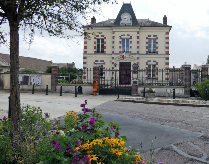 La mairie - Boinville-en-Mantois