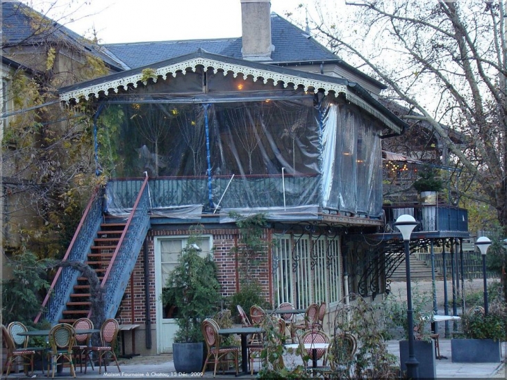 La célèbre terrasse du restaurant Fournaise chère à Renoir - Chatou