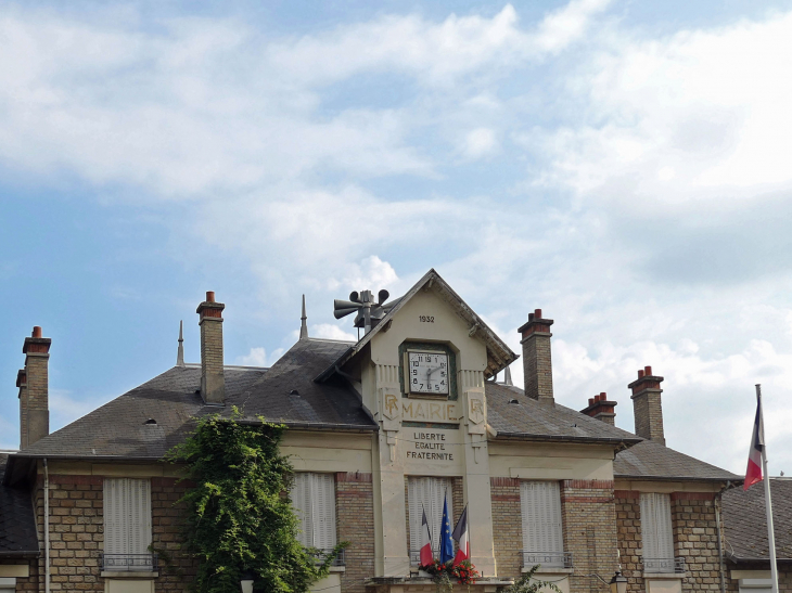 La mairie - Issou