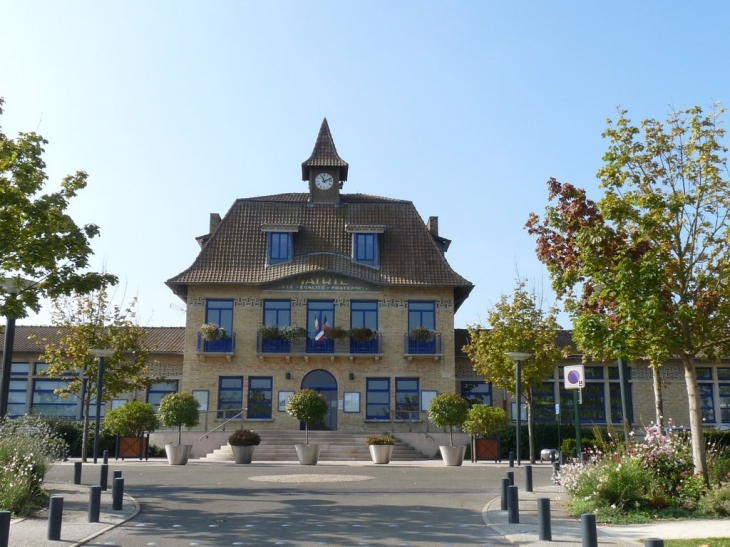 L'hotel de ville - Les Clayes-sous-Bois