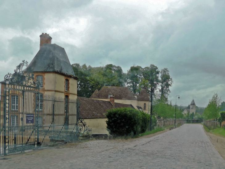 Du château à l'église - Les Mesnuls