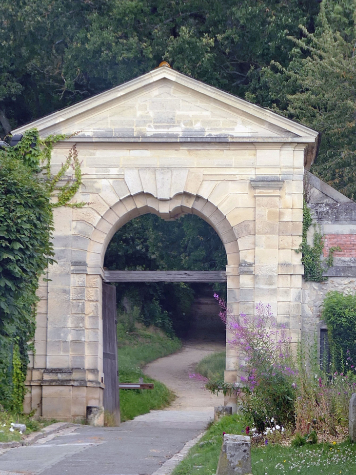 La porte se l'ancien château - Noisy-le-Roi