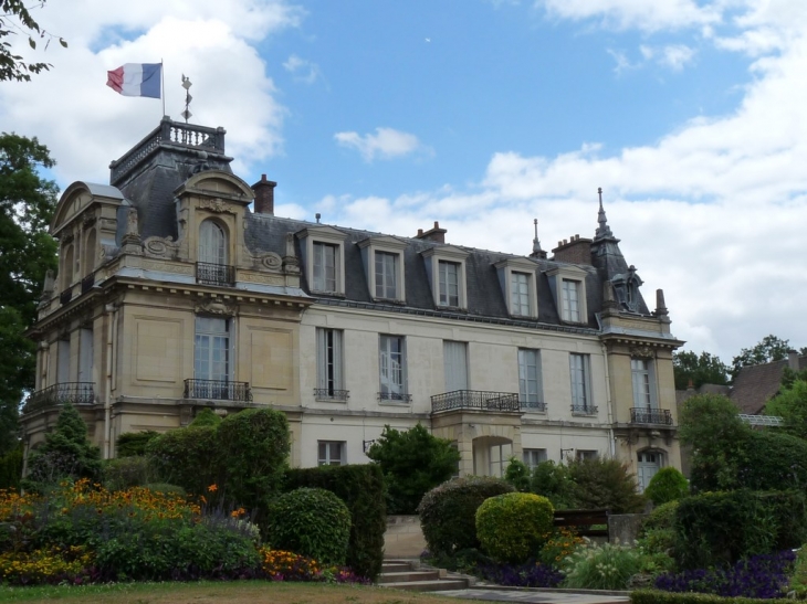 L'hotel de ville - Plaisir