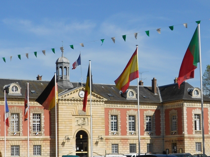 Mairie de Rambouillet, ses jumelages