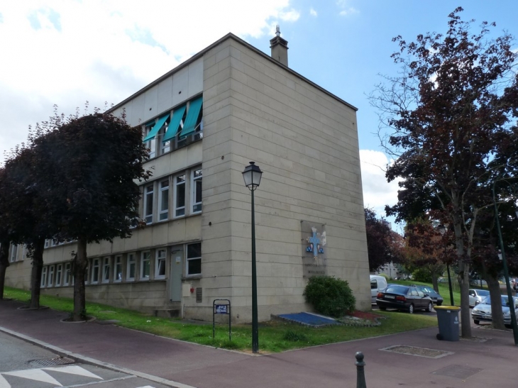 La mairie - Saint-Cyr-l'École