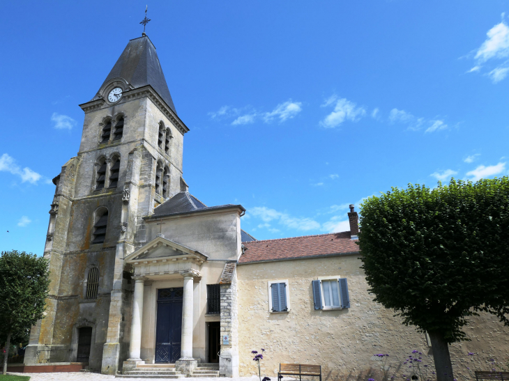 L'église - Saint-Nom-la-Bretèche