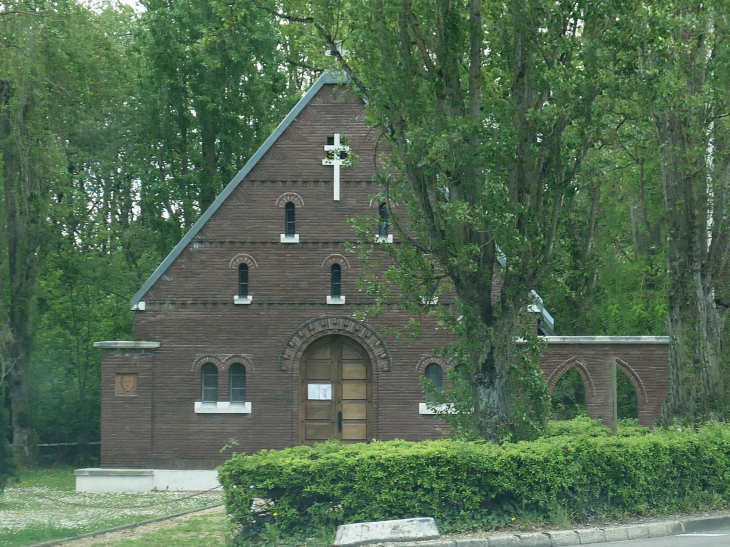 L'Hautil : chapelle Sainte Jeanne d'Arc - Triel-sur-Seine