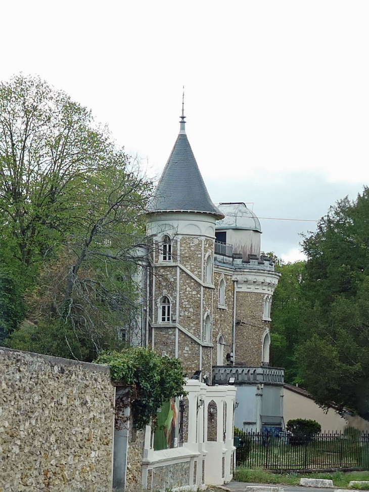 L'Hautil : parc aux Etoiles observatoire astronomique - Triel-sur-Seine