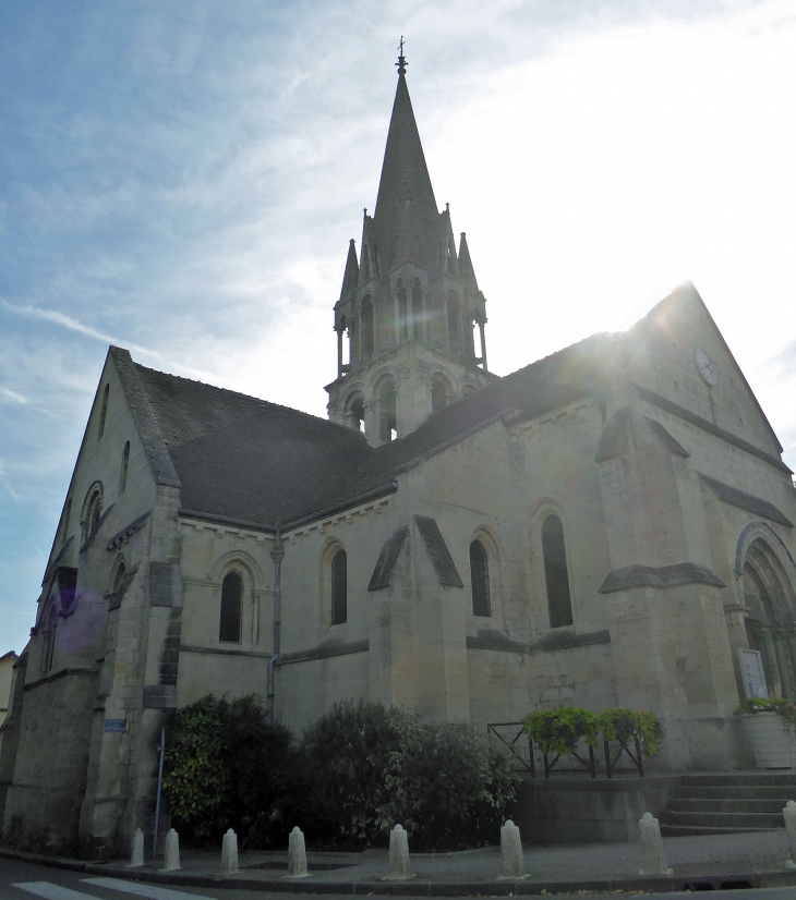 L'église - Vernouillet