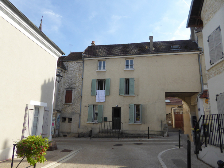 Vers la rue Aristide Briand - Vernouillet