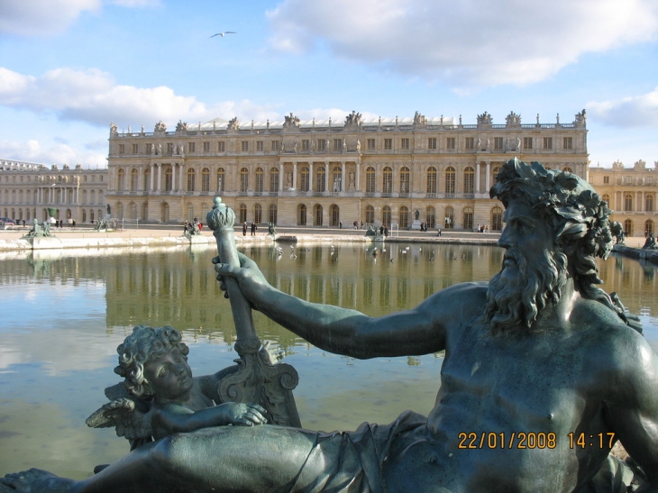  - Versailles