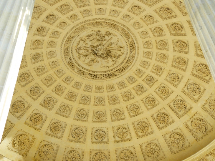 Détail du temple de l'amour - Versailles