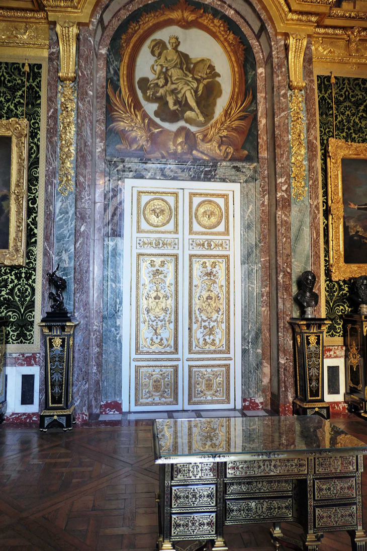 Château de Versailles : grand appartement du Roi salon de l'Abondance