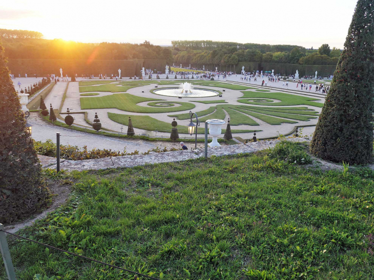 Jardin du château de Versailles ! le parterre de Latone