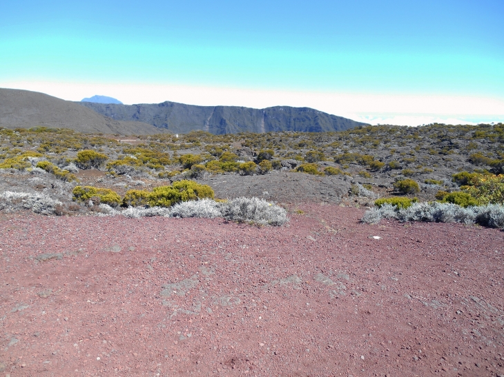 Le volcan : l'enclos Fouqué - Sainte-Rose