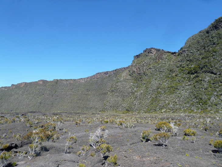 Piton de la Fournaise : dans l'enclos Fouqué - Sainte-Rose