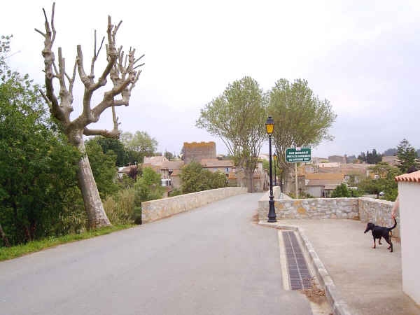 Ville depuis le pont - Bagnoles