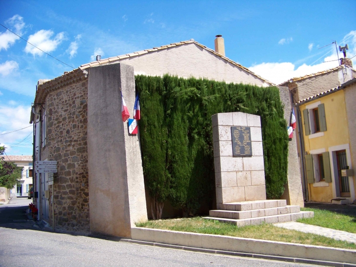 Monument aux Morts [14-18 / 39-45] de Blomac