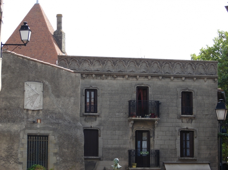 Par les Rues de la Cité - Carcassonne